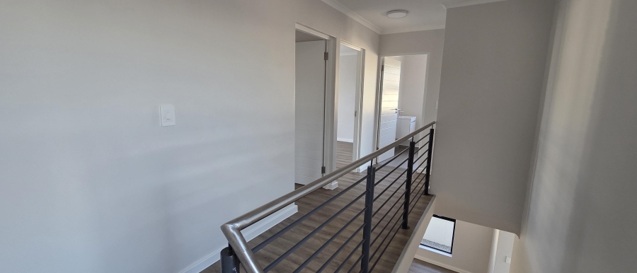 To Let 3 Bedroom Property for Rent in Jakarandas Western Cape
